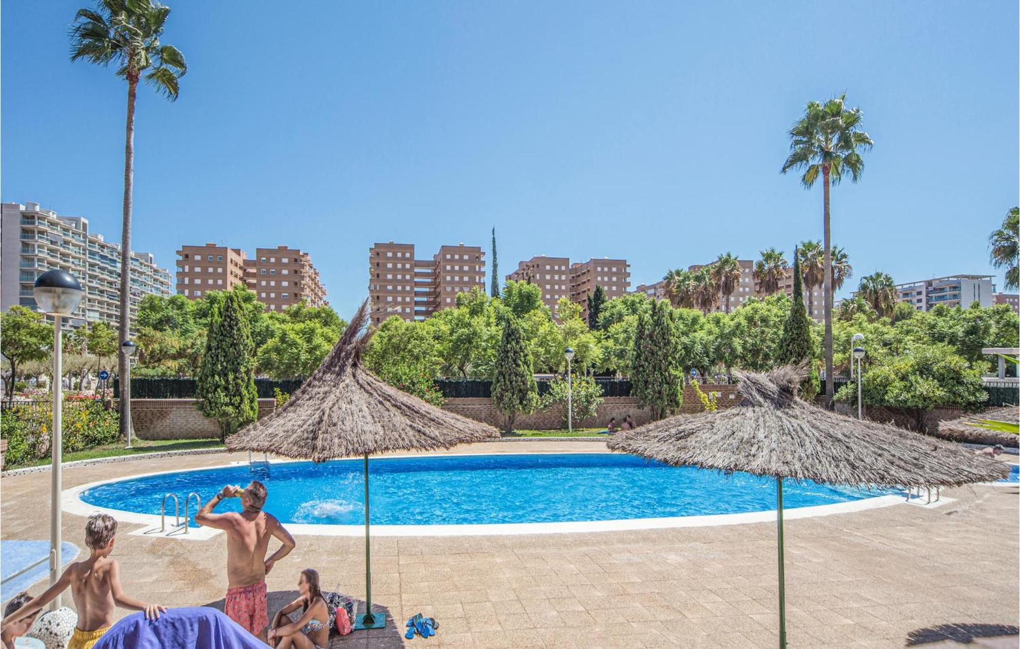 Amazing apartment in Oropesa del Mar with 2 Bedrooms, Outdoor swimming pool&Swimming pool Buitenkant foto